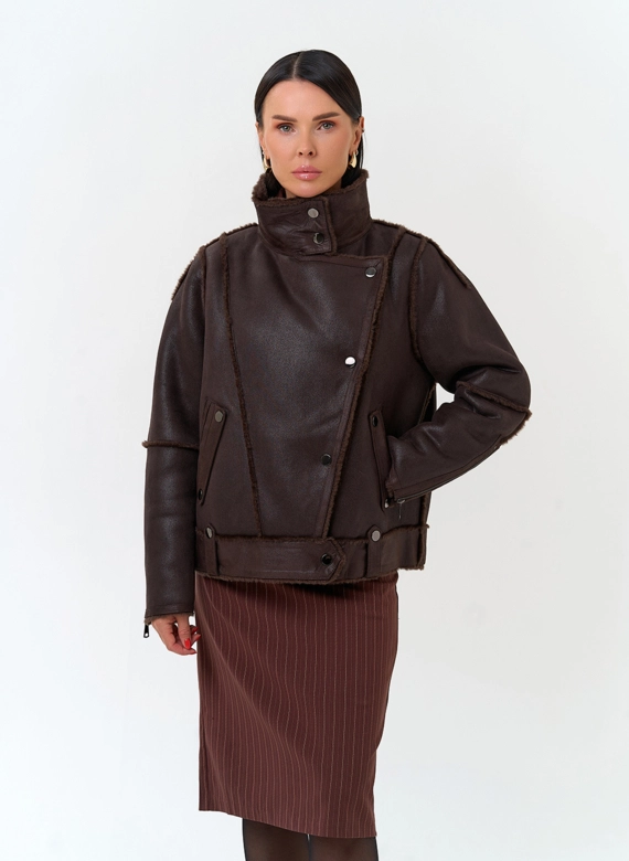Женская дубленка из эко замши фото