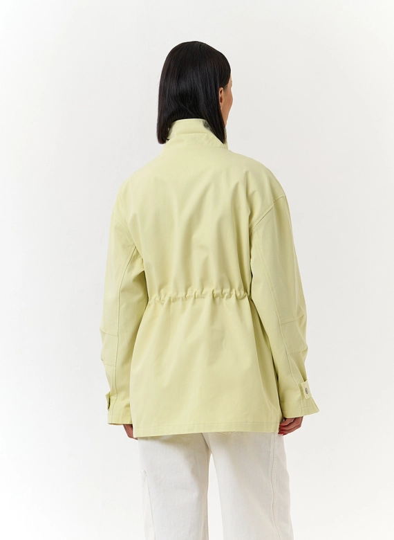 Женская ветровка с воротником стойкой