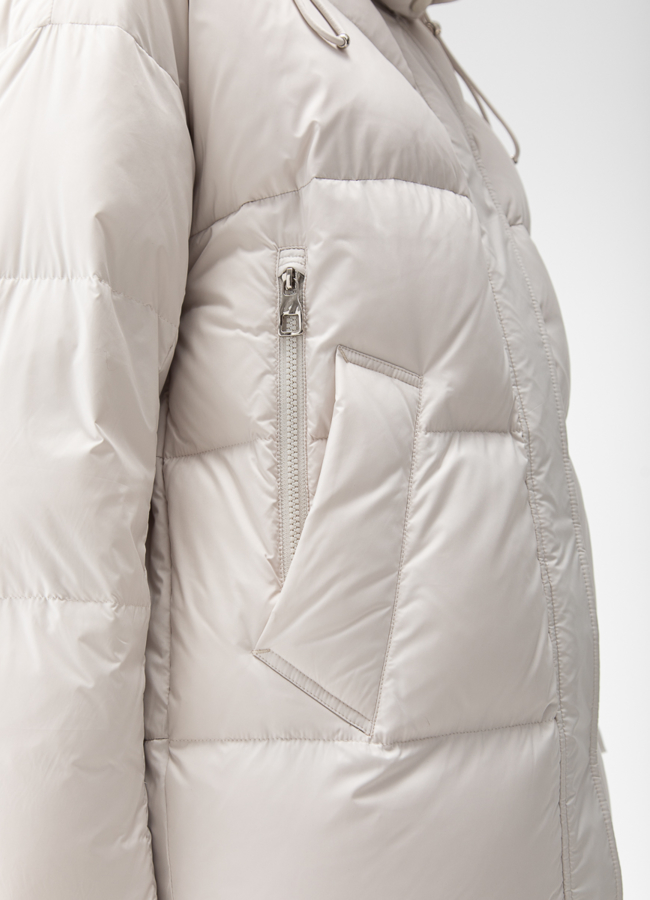 Женский пуховик с капюшоном  модель № 28413 универмаг малина