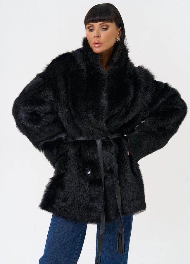 Двухсторонняя дубленка черного цвета с декоративным поясом модель № 31618 меха малина